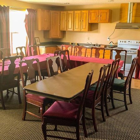 Royal Inn Rockville Bagian luar foto
