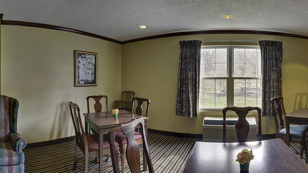 Royal Inn Rockville Bagian luar foto