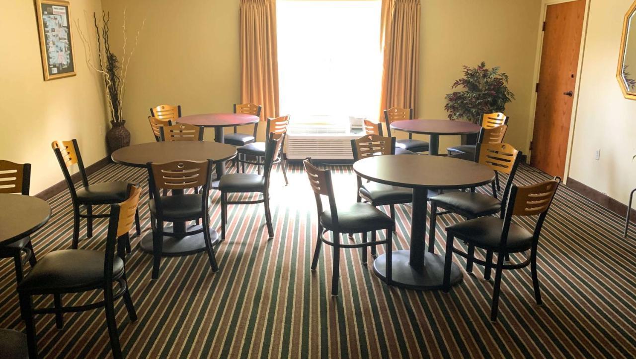 Royal Inn Rockville Bagian luar foto