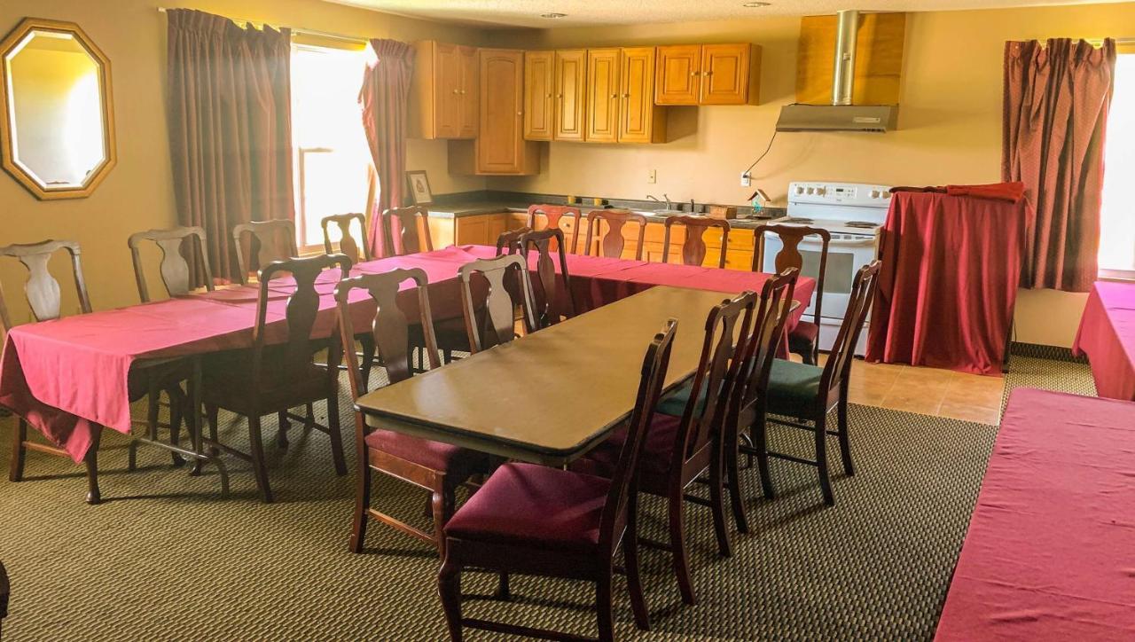 Royal Inn Rockville Bagian luar foto