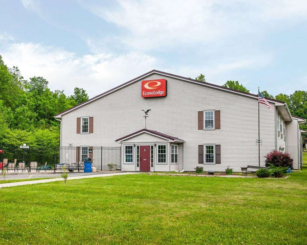 Royal Inn Rockville Bagian luar foto