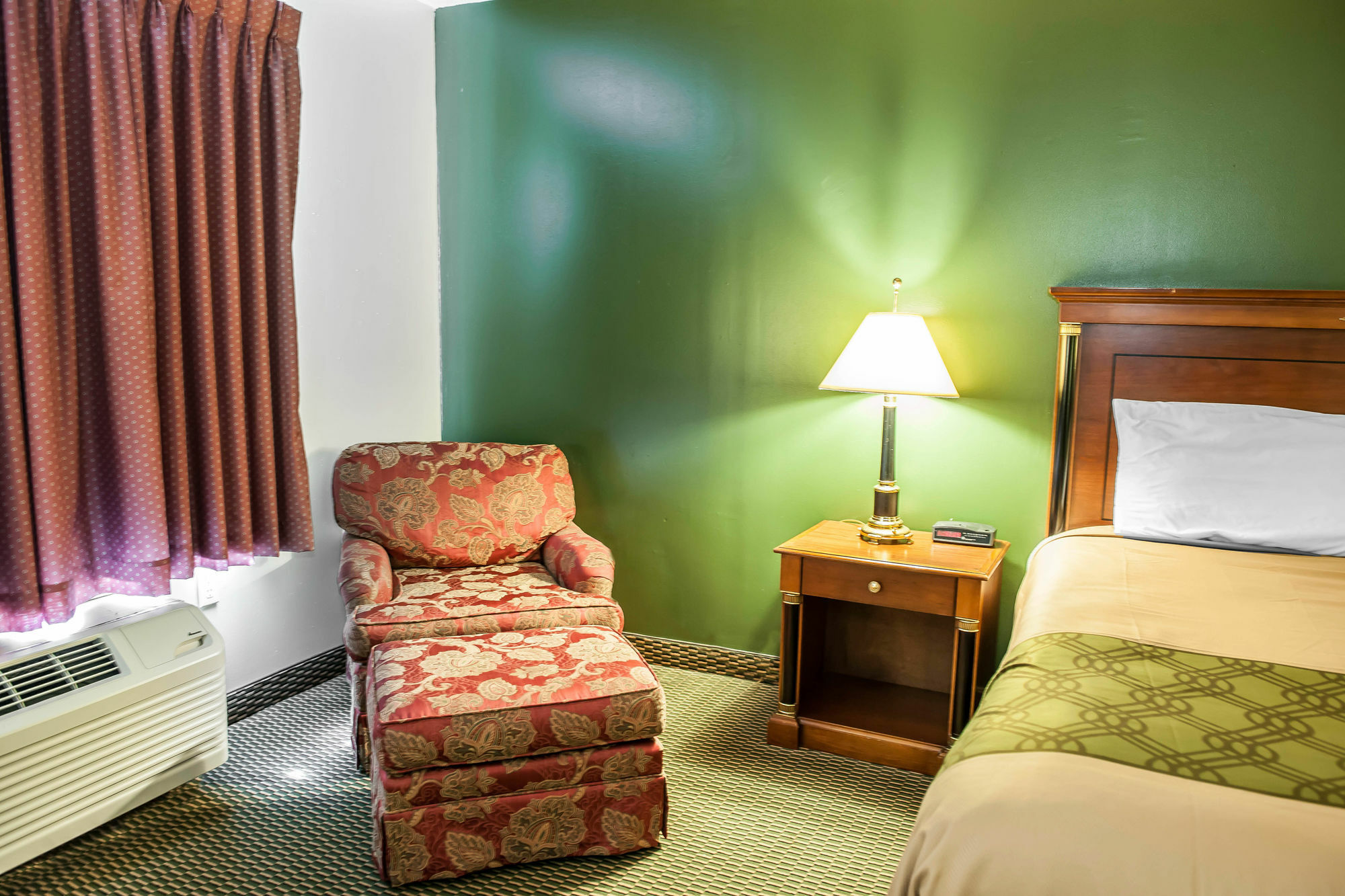 Royal Inn Rockville Bagian luar foto